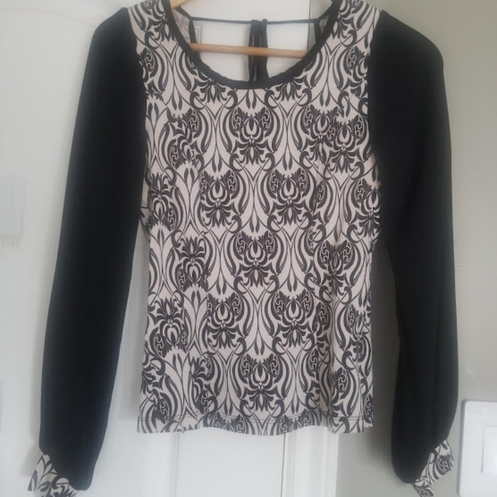 BLOUSE